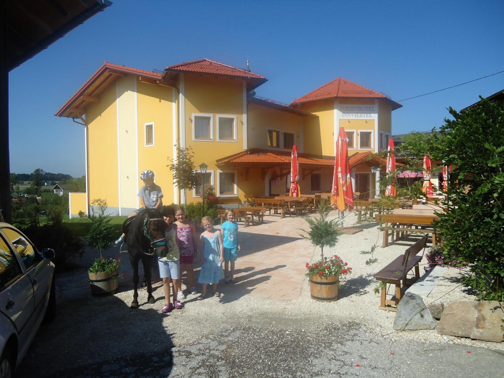 Ferienhotel Innviertel Kirchheim im Innkreis Εξωτερικό φωτογραφία